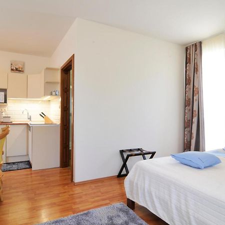 Farkas Apartman Siofok Luaran gambar