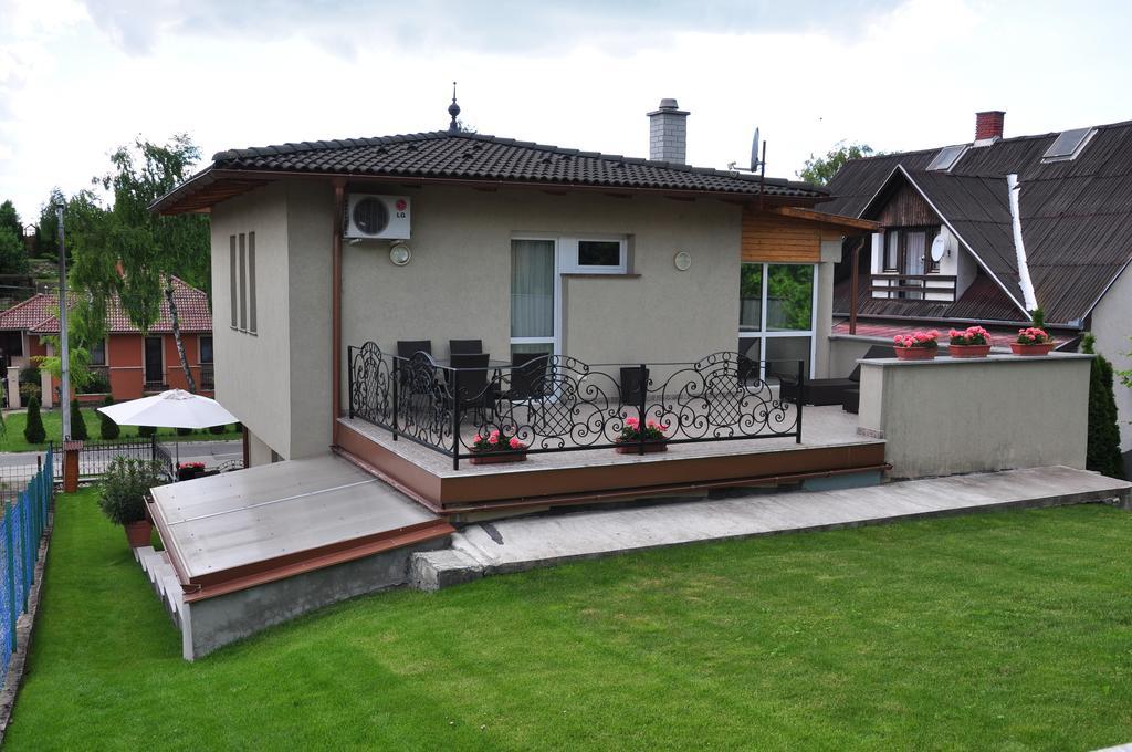 Farkas Apartman Siofok Luaran gambar